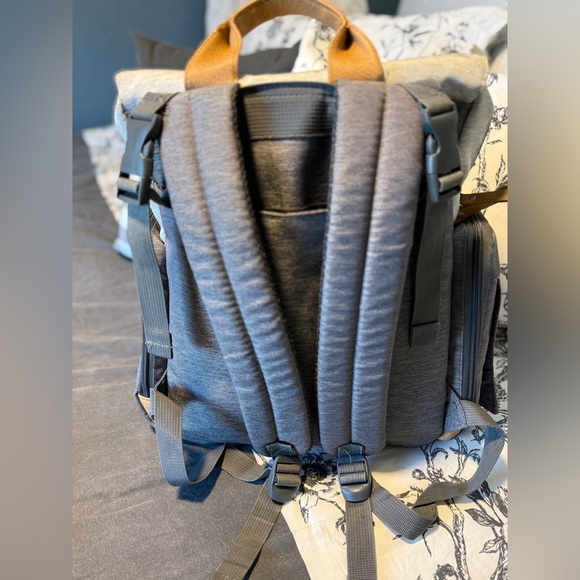 Eddie Bauer Cascade Back Pack Diaper Bag - Black/Gray - Picture 9 of 16